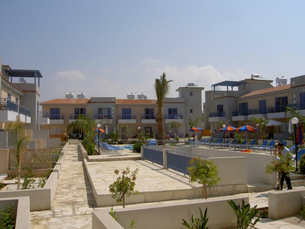 Paphos Helios Cottages מראה חיצוני תמונה